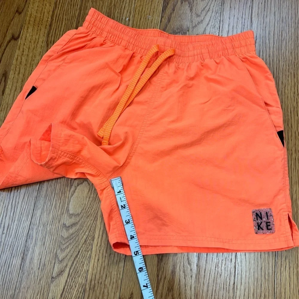 Nike men’s essential
